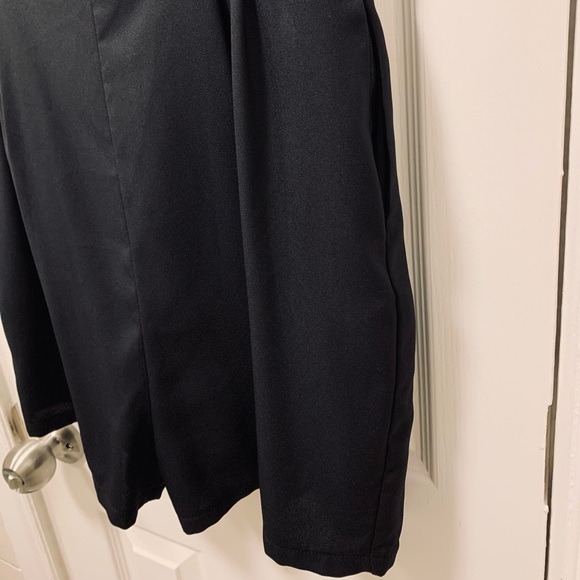 Beautiful black romper 🖤🌺 size 6 - Picture 7 of 14